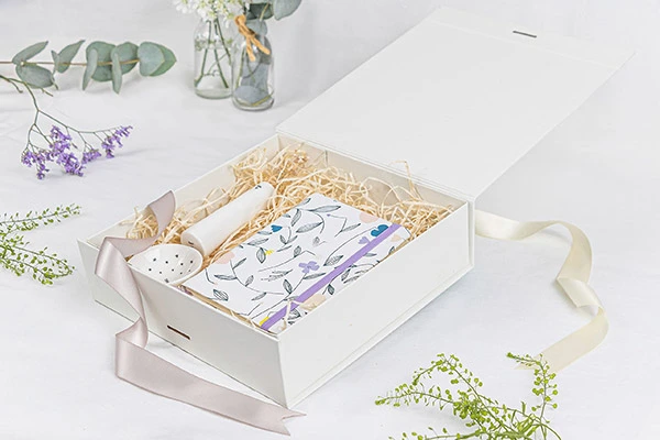 Luxury Rigid Magnetic Closure Gift Box With Dual Ribbons Luxury Rigid Magnetic Closure Gift Box With Dual Ribbons